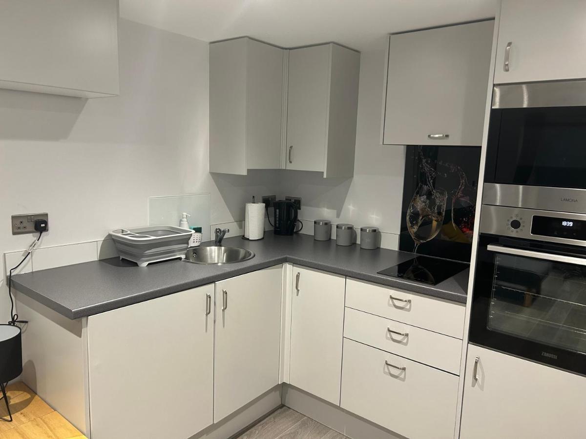 Apartment Luxurious 1 Bedroom Guest Near Mk Centre *